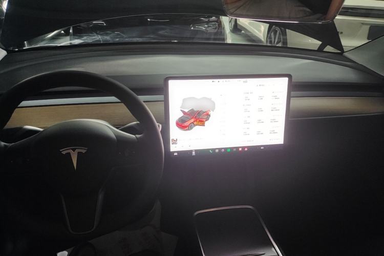 Used Tesla Model Y 2021 Long-Range All-Wheel-Drive Version Center Console