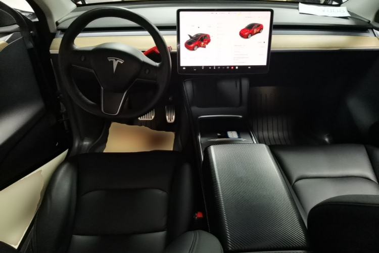 Used Tesla Model Y 2021 Long-Range All-Wheel-Drive Version 3D7 Center Console