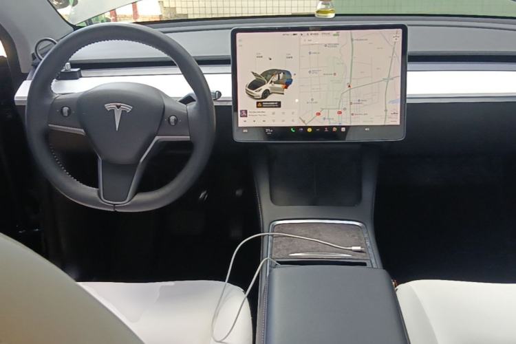 Used Tesla Model Y 2021 Long-Range All-Wheel-Drive Version 3D7 Center Console