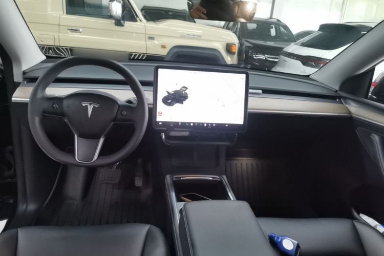 Used Tesla Model Y 2021 Long-Range All-Wheel-Drive Version 3D7 Center Console