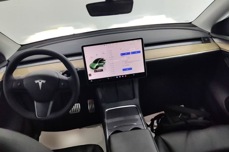 Used Tesla Model Y 2021 Performance High-Performance All-Wheel-Drive Version Center Console