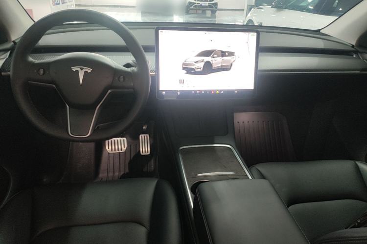 Used Tesla Model Y 2021 Performance High-Performance All-Wheel-Drive Version Center Console