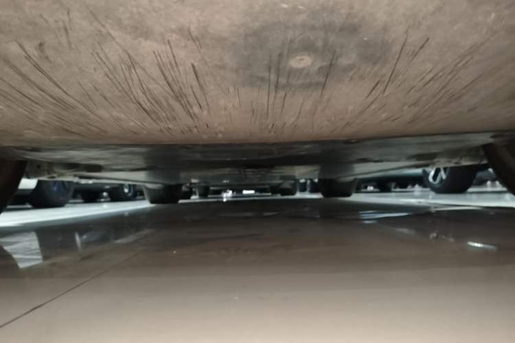 Used Tesla Model Y 2021 Long-Range All-Wheel-Drive Version Chassis Front