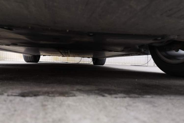 Used Tesla Model Y 2021 Long-Range All-Wheel-Drive Version Chassis Front