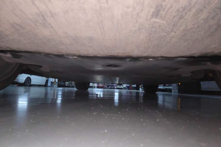 Used Tesla Model Y 2021 Standard Range Rear-Wheel Drive Version Chassis Front