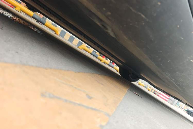 Used Tesla Model Y 2021 Standard Range Rear-Wheel Drive Version Chassis Front Left