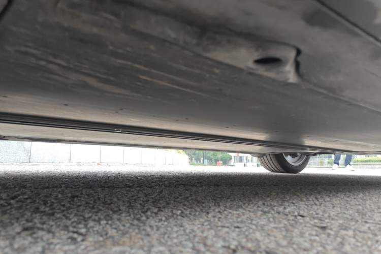 Used Tesla Model Y 2021 Long-Range All-Wheel-Drive Version Chassis Front Left