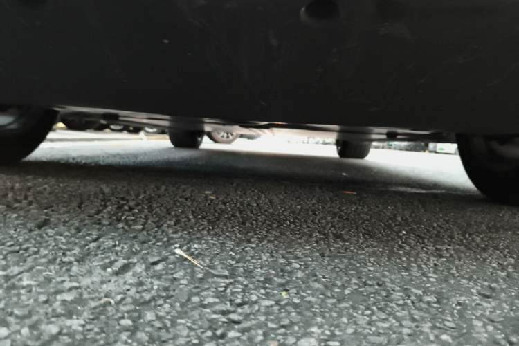 Used Tesla Model Y 2021 Standard Range Rear-Wheel Drive Version Chassis Front