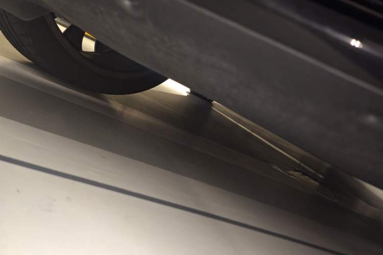 Used Tesla Model Y 2021 Performance High-Performance All-Wheel-Drive Version Chassis Front Right