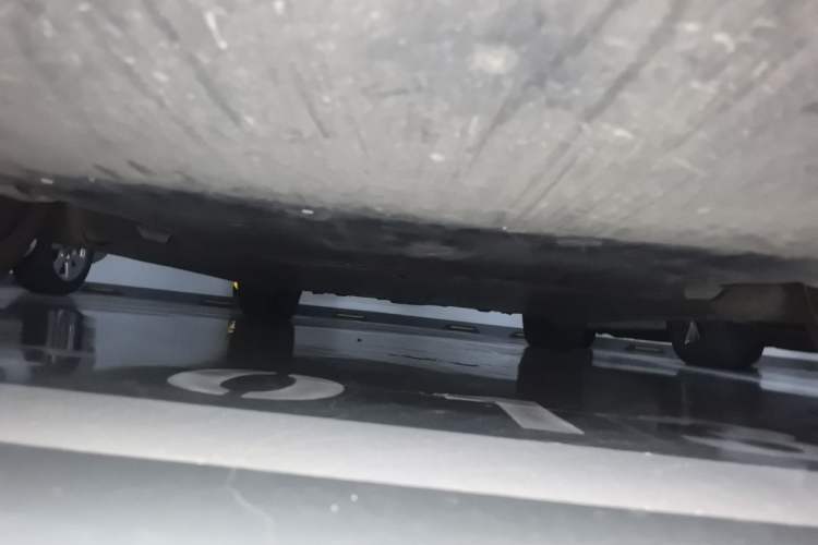 Used Tesla Model Y 2021 Standard Range Rear-Wheel Drive Version Chassis Front