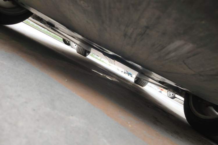 Used Tesla Model Y 2021 Standard Range Rear-Wheel Drive Version Chassis Front