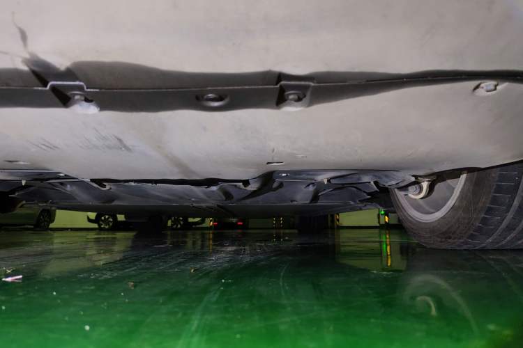 Used Tesla Model Y 2021 Standard Range Rear-Wheel Drive Version Chassis Rear