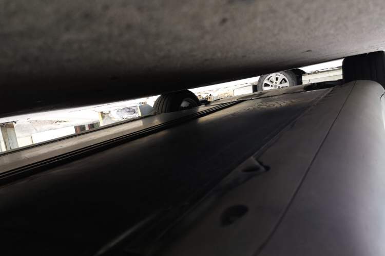 Used Tesla Model Y 2021 Long-Range All-Wheel-Drive Version Chassis Rear Left