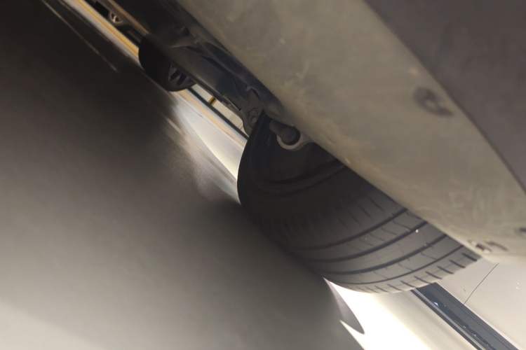 Used Tesla Model Y 2021 Performance High-Performance All-Wheel-Drive Version Chassis Rear Right