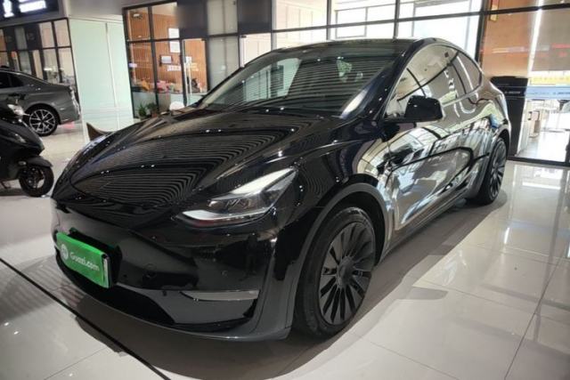 Tesla Model Y 2021 Standard Range Rear-Wheel Drive Version d’occasion