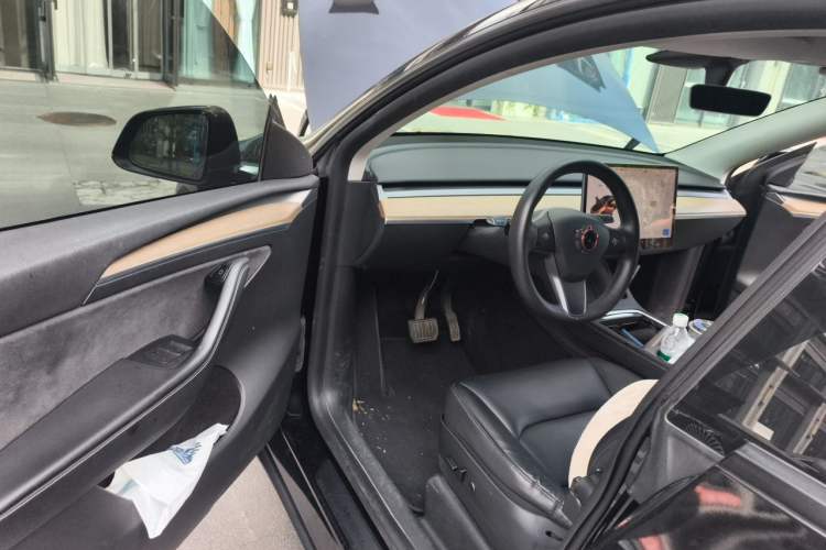 Used Tesla Model Y 2021 Standard Range Rear-Wheel Drive Version Driver Seat
