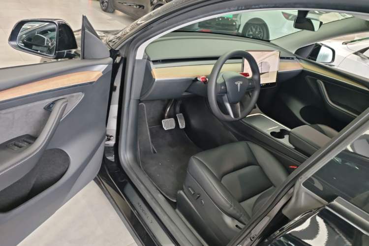 Used Tesla Model Y 2021 Revised Version 2 Long-Range All-Wheel-Drive Edition Driver Seat