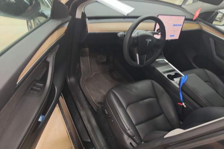 Used Tesla Model Y 2021 Standard Range Rear-Wheel Drive Version Driver Seat