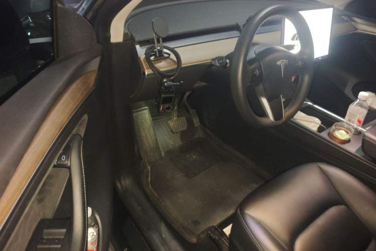 Used Tesla Model Y 2021 Standard Range Rear-Wheel Drive Version Driver Seat