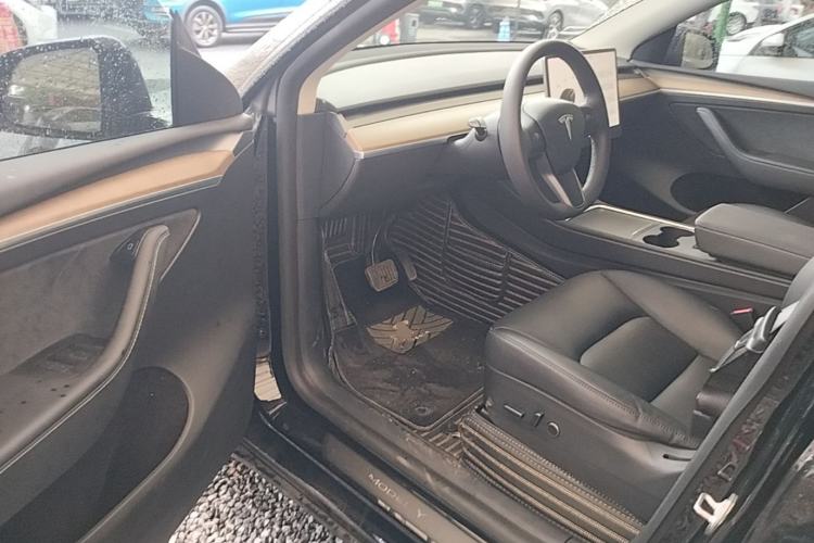 Used Tesla Model Y 2021 Standard Range Rear-Wheel Drive Version Driver Seat