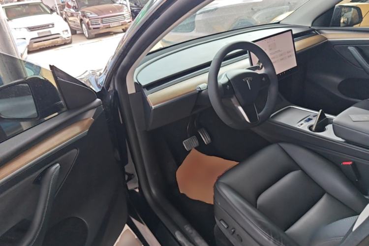 Used Tesla Model Y 2021 Standard Range Rear-Wheel Drive Version Driver Seat