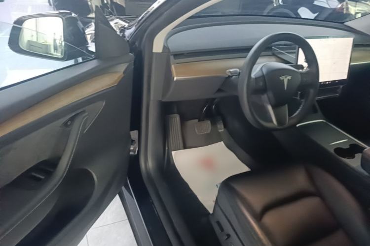 Used Tesla Model Y 2021 Standard Range Rear-Wheel Drive Version Driver Seat