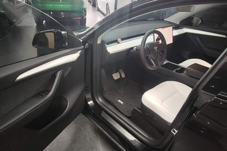 Used Tesla Model Y 2021 Performance High-Performance All-Wheel-Drive Version Driver Seat