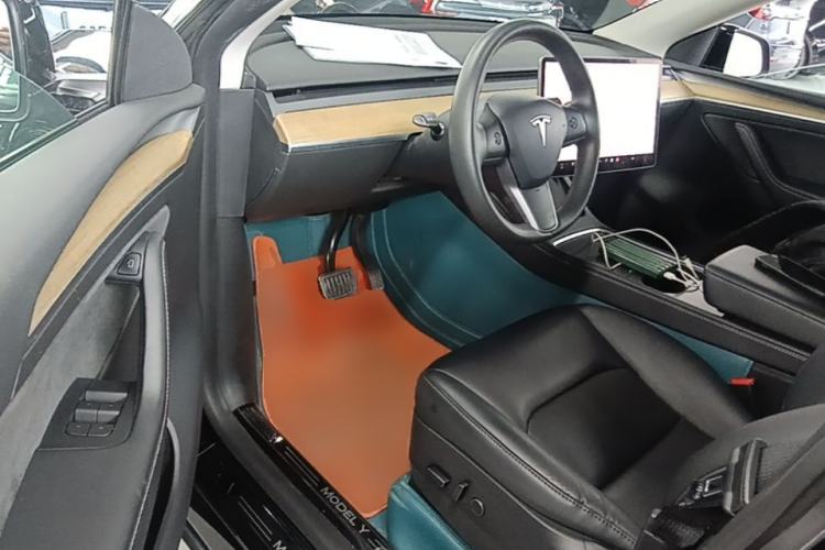 Used Tesla Model Y 2021 Standard Range Rear-Wheel Drive Version Driver Seat