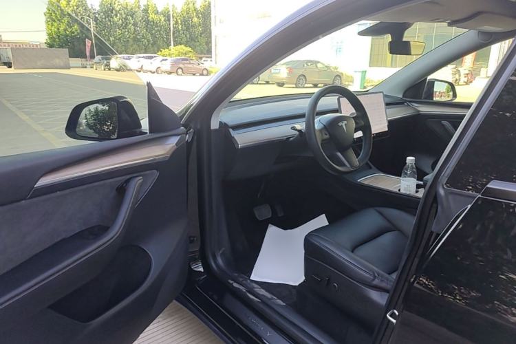 Used Tesla Model Y 2021 Standard Range Rear-Wheel Drive Version Driver Seat