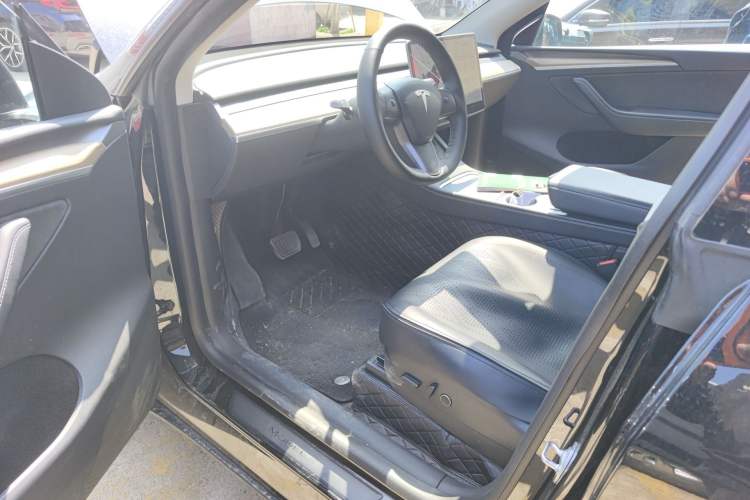 Used Tesla Model Y 2021 Standard Range Rear-Wheel Drive Version Driver Seat