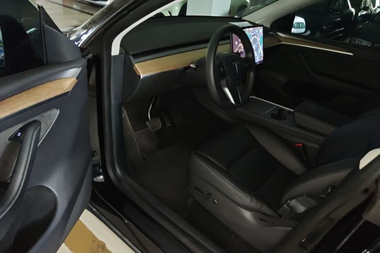 Used Tesla Model Y 2021 Standard Range Rear-Wheel Drive Version Driver Seat