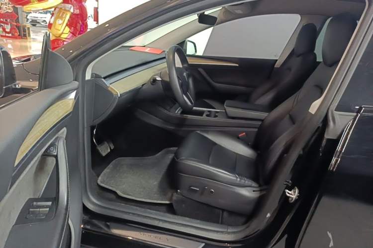 Used Tesla Model Y 2021 Standard Range Rear-Wheel Drive Version Driver Seat