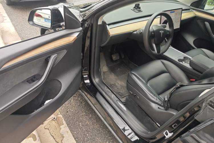 Used Tesla Model Y 2021 Standard Range Rear-Wheel Drive Version Driver Seat