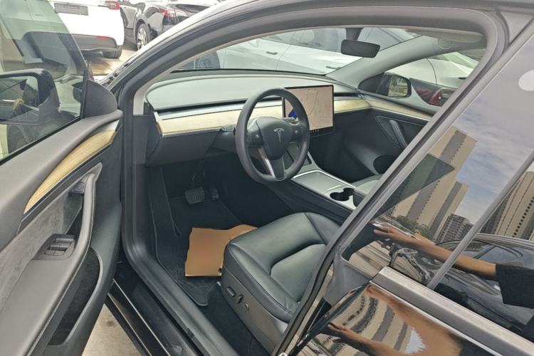 Used Tesla Model Y 2021 Long-Range All-Wheel-Drive Version 3D7 Driver Seat