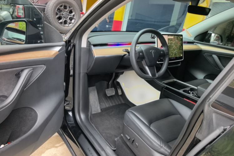 Used Tesla Model Y 2021 Standard Range Rear-Wheel Drive Version Driver Seat