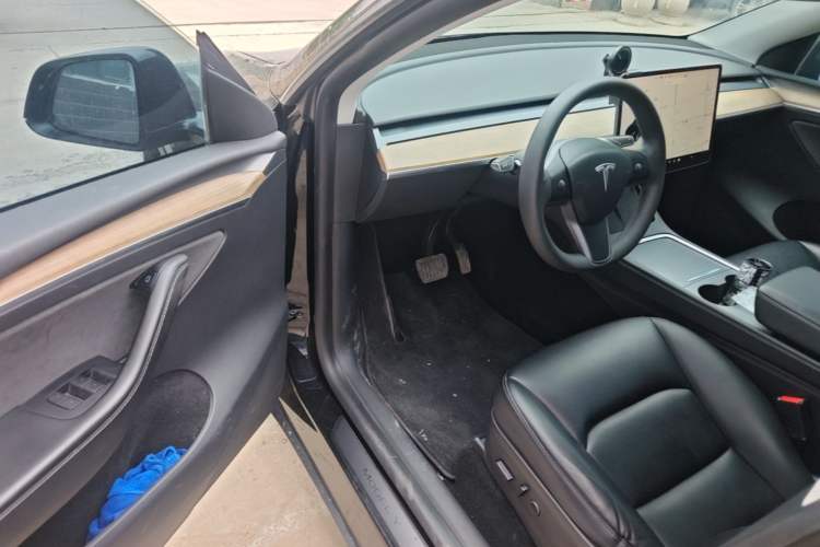 Used Tesla Model Y 2021 Standard Range Rear-Wheel Drive Version Driver Seat