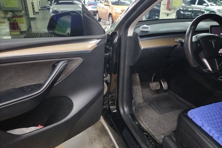 Used Tesla Model Y 2021 Standard Range Rear-Wheel Drive Version Driver Seat