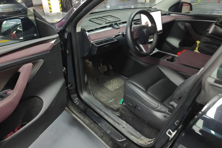 Used Tesla Model Y 2021 Standard Range Rear-Wheel Drive Version Driver Seat