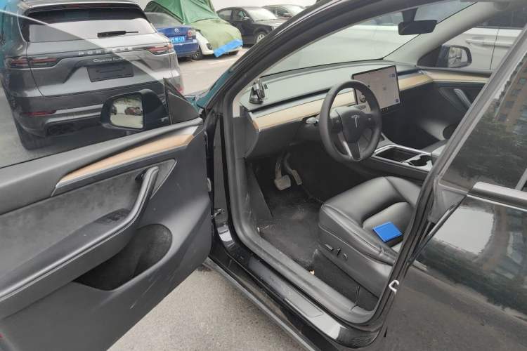 Used Tesla Model Y 2021 Standard Range Rear-Wheel Drive Version Driver Seat