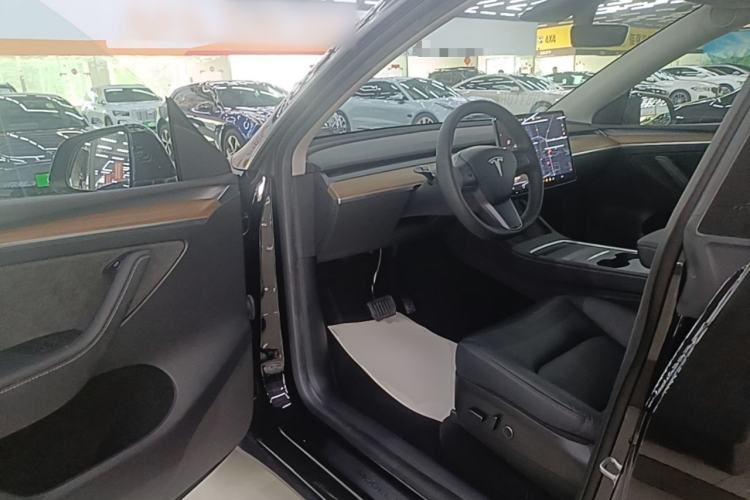 Used Tesla Model Y 2021 Standard Range Rear-Wheel Drive Version Driver Seat