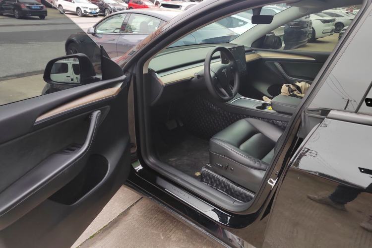 Used Tesla Model Y 2021 Standard Range Rear-Wheel Drive Version Driver Seat
