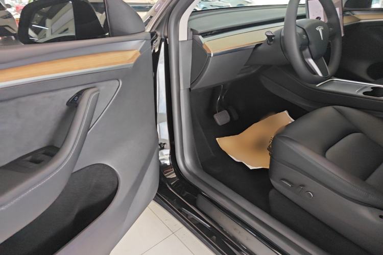 Used Tesla Model Y 2021 Standard Range Rear-Wheel Drive Version Driver Seat