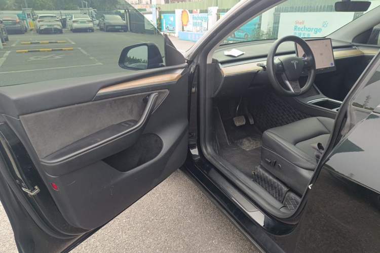 Used Tesla Model Y 2021 Standard Range Rear-Wheel Drive Version Driver Seat