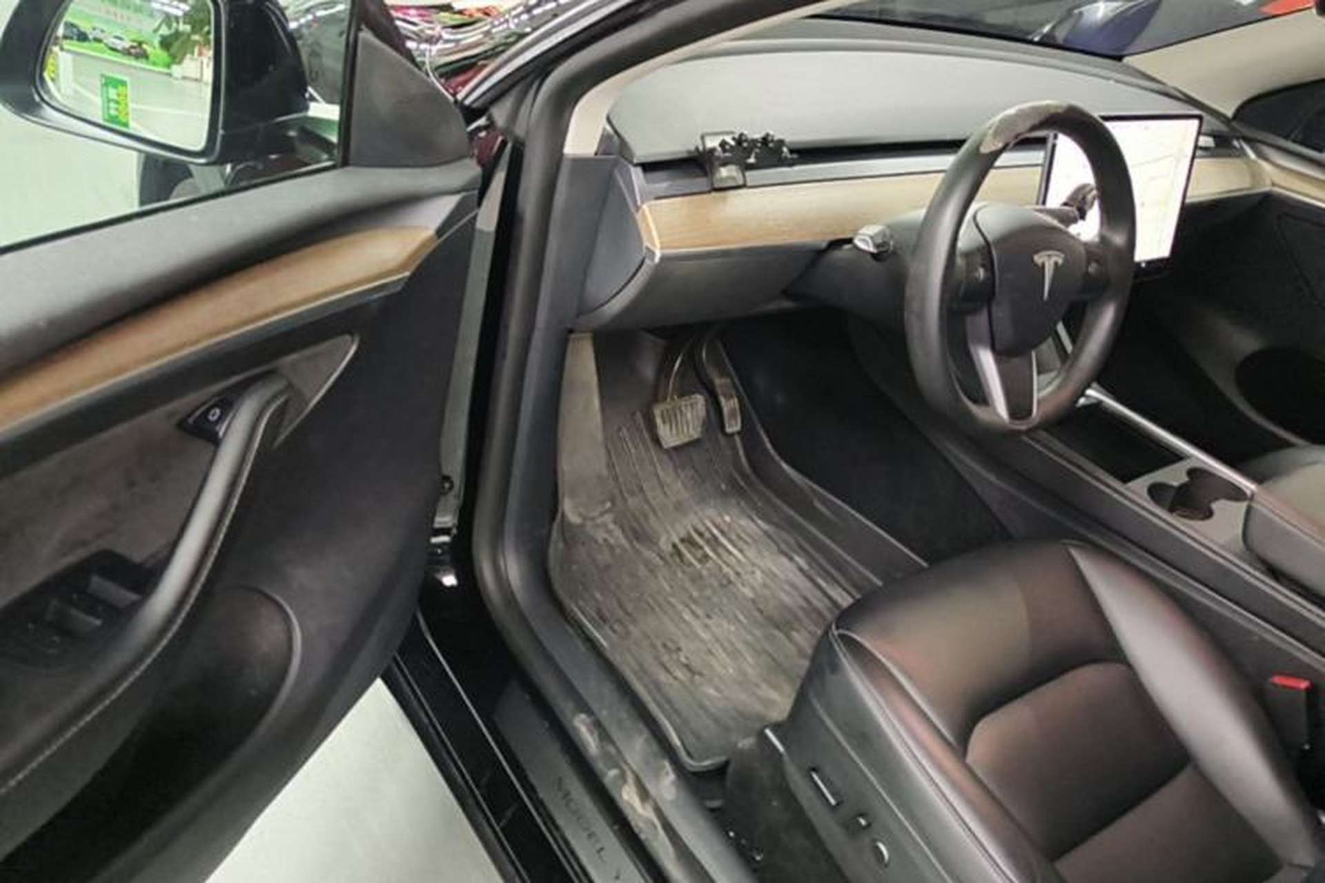 Used Tesla Model Y 2021 Standard Range Rear-Wheel Drive Version Driver Seat