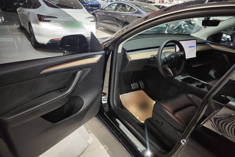 Used Tesla Model Y 2021 Standard Range Rear-Wheel Drive Version Driver Seat