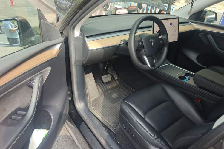 Used Tesla Model Y 2021 Standard Range Rear-Wheel Drive Version Driver Seat