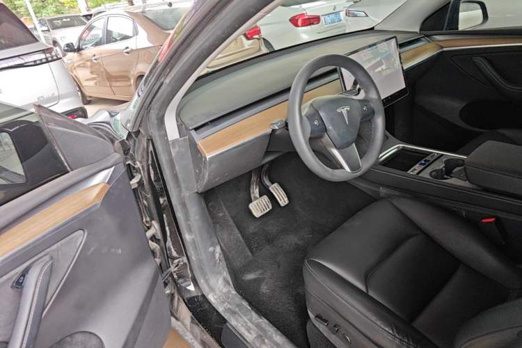 Used Tesla Model Y 2021 Standard Range Rear-Wheel Drive Version Driver Seat