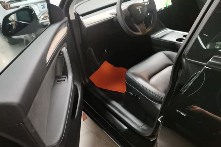 Used Tesla Model Y 2021 Standard Range Rear-Wheel Drive Version Driver Seat