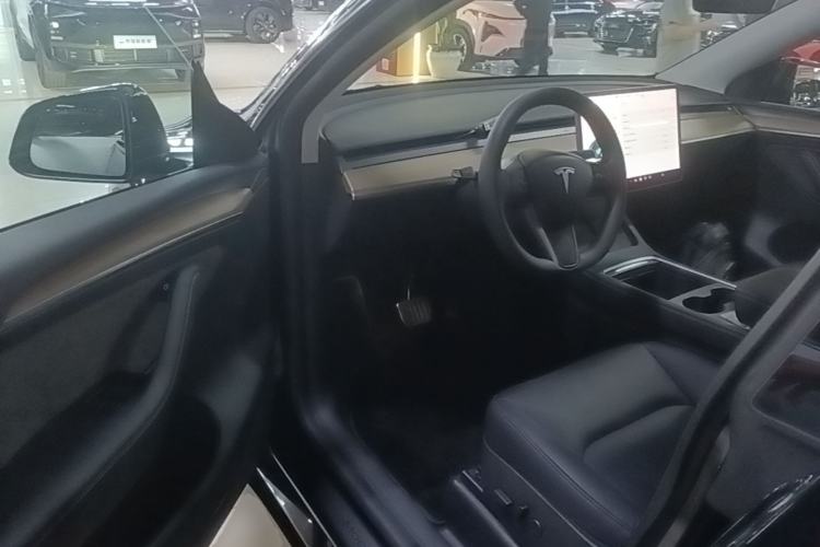Used Tesla Model Y 2021 Standard Range Rear-Wheel Drive Version Driver Seat