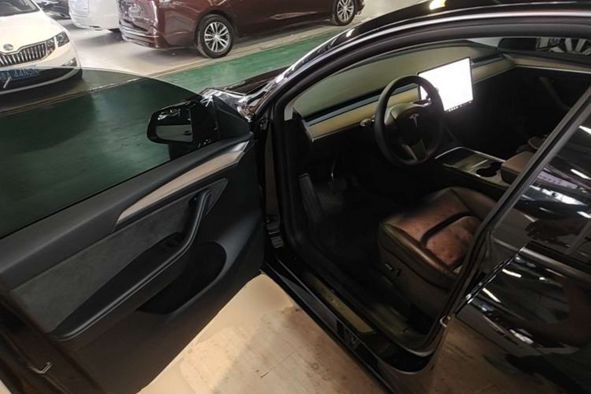 Used Tesla Model Y 2021 Standard Range Rear-Wheel Drive Version Driver Seat